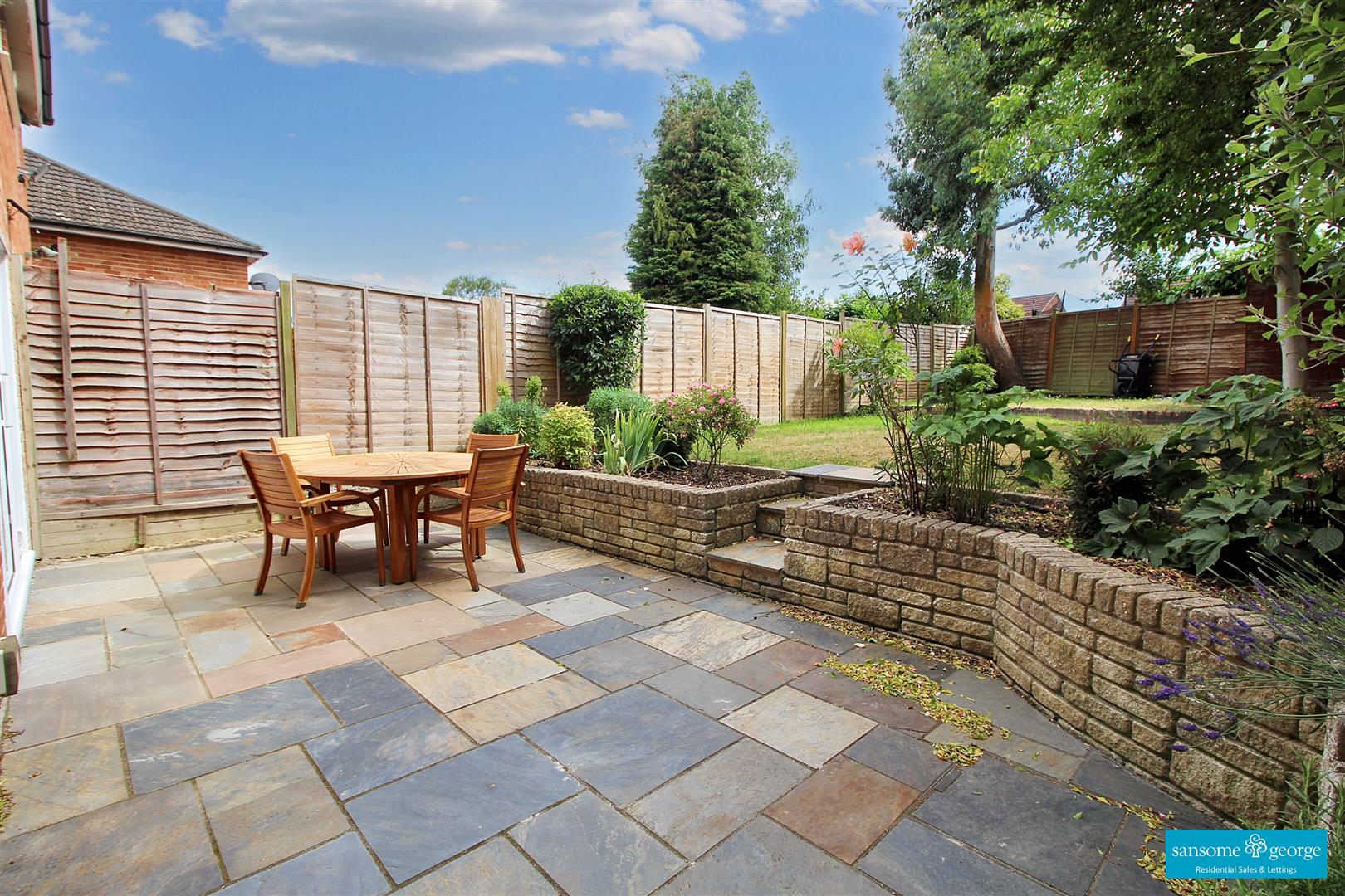 Taff Way, Tilehurst